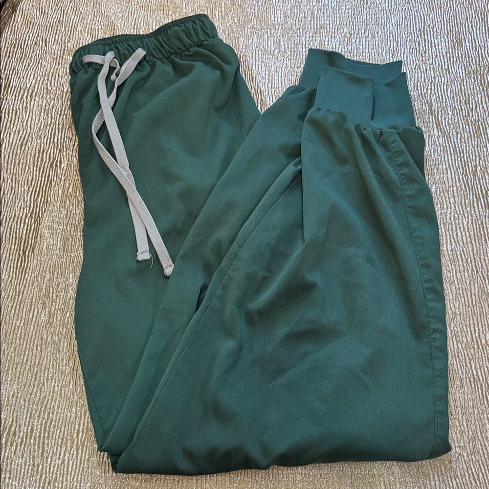 NiaaHinn hunter green scrub pants